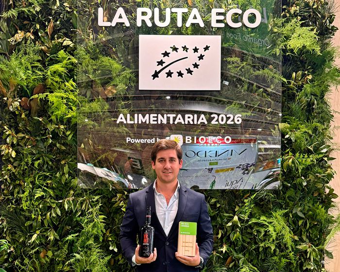 El vermut ecológico VRMT de Bodegas Robles recibe el premio BIO ECO AWARDS by Alimentaria