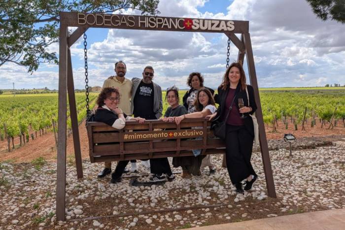 Ruta del Vino Almansa participa en la asamblea de ACEVIN en Requena