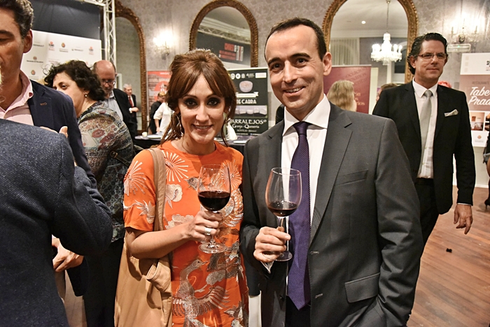 Miguel Sanz, DG de Ribera junto a Ana Morgade