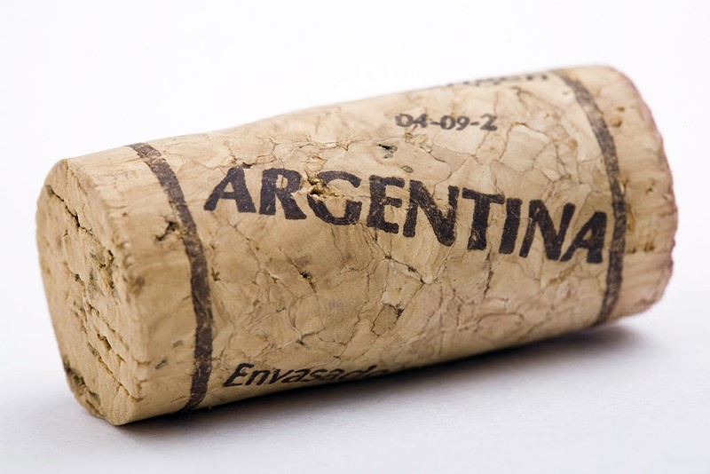 Tapón de corcho de vino argentino