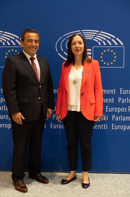 Jose Calixto (AMPV) y Rosa Melchor (ACEVIN)