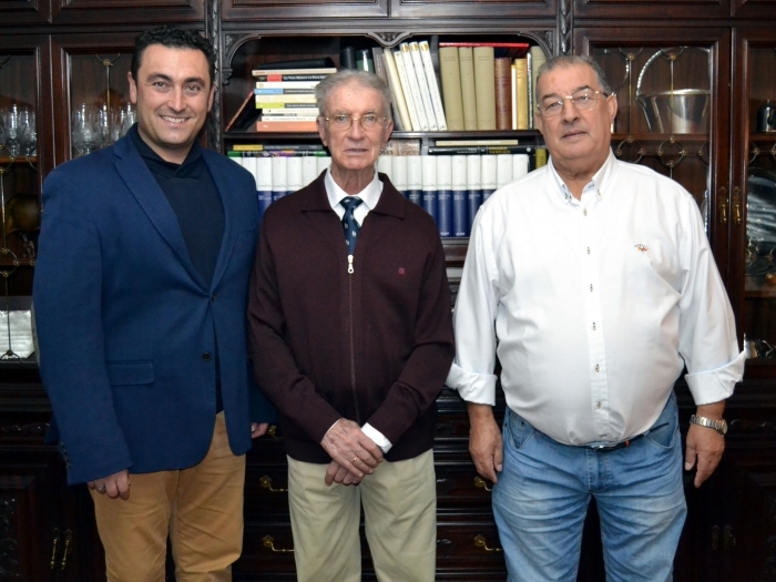 José Zamora, entre Casanova y Cabrera