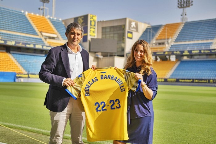 Ángel Prado (Cádiz CF) y Esther Gutiérrez (Barbadillo)