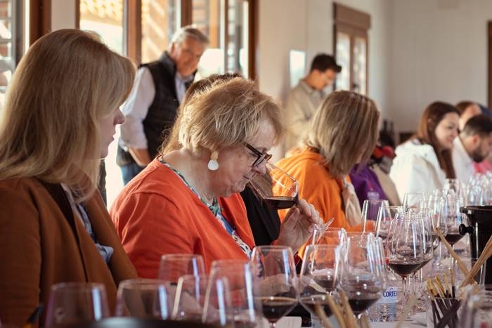 cata vertical del vino Olivares Dulce en Bodegas Olivares