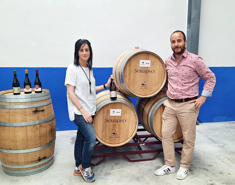 Patricia y José Ángel - vinos serapio