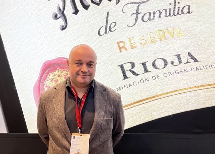 El director general de Bodegas Riojanas, Eduardo Saínz Marotías