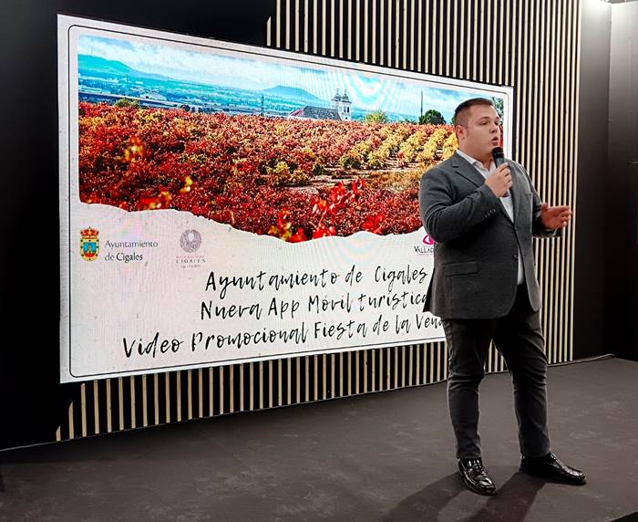 Alcalde de Cigales durante la presentación