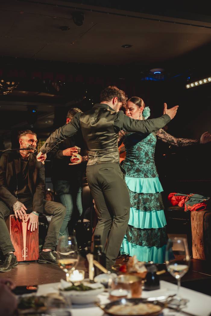 TATEL Madrid recrea la Feria de Abril con flamenco, cocina andaluza y coctelería especial