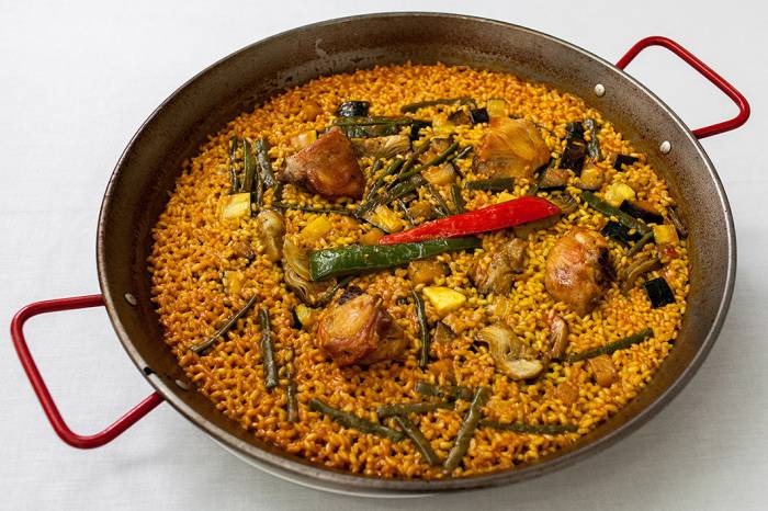 St. James abre su tercera arrocería en Madrid con una oferta de 24 variedades de arroces