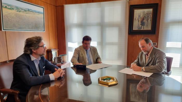 La Fundación Caja Rural del Sur renueva su apoyo al sector vitivinícola del Condado de Huelva