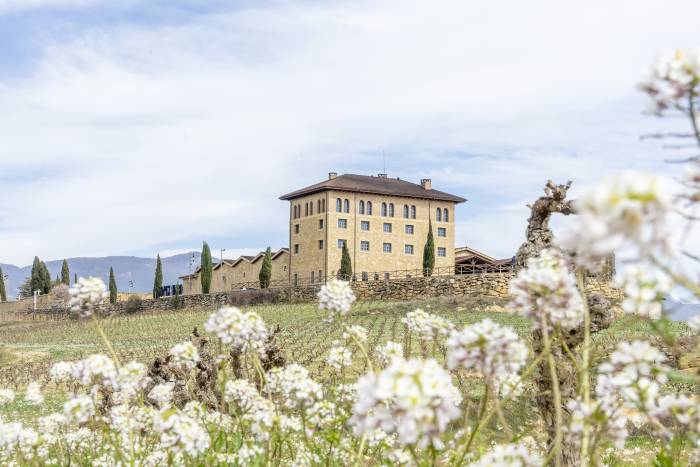 Hacienda López de Haro lanza nuevas experiencias de enoturismo en la Rioja Alta para la primavera de 2025