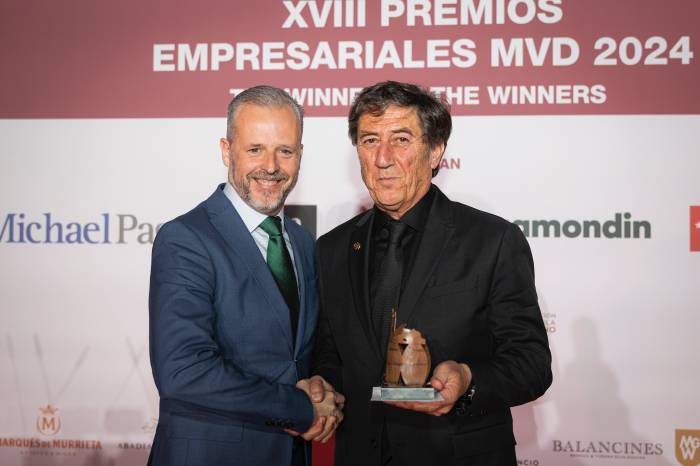 Grupo Rioja recibe el premio a la mejor actividad exportadora en los galardones de Mercados del Vino y la Distribución