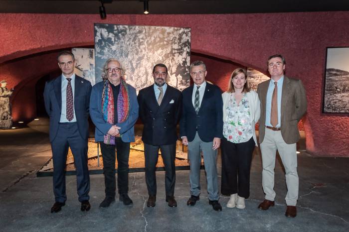 El Centro de la Cultura del Rioja inaugura su primera exposición permanente con imágenes históricas del vino