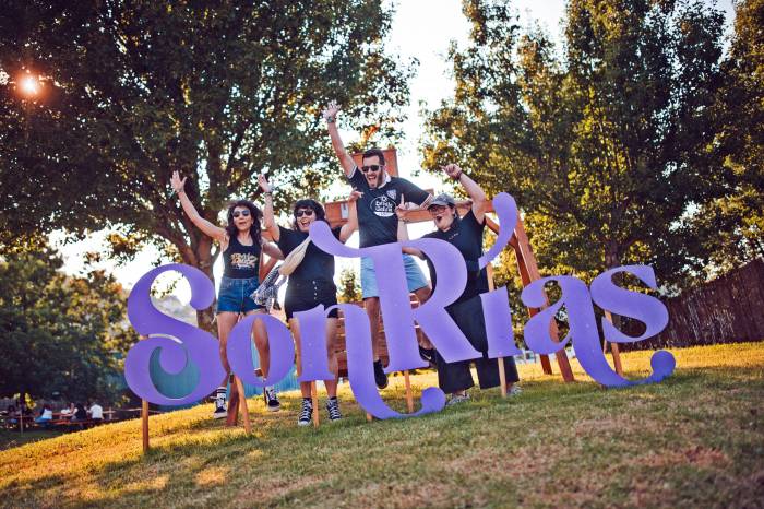 SonRías Baixas arranca en Bueu con La Raíz y una treintena de artistas nacionales e internacionales