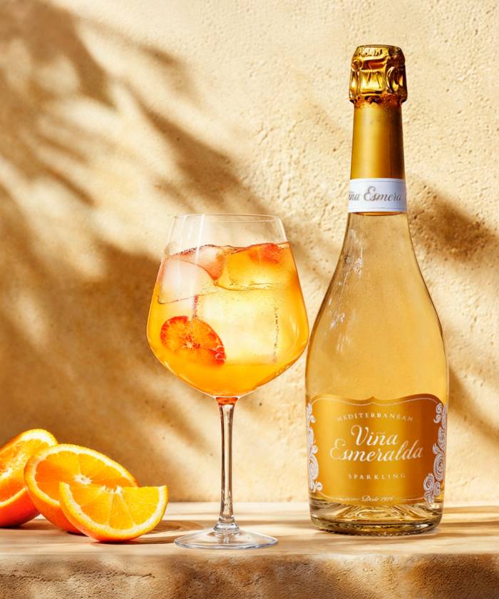 Viña Esmeralda lanza tres cócteles con vino para el verano