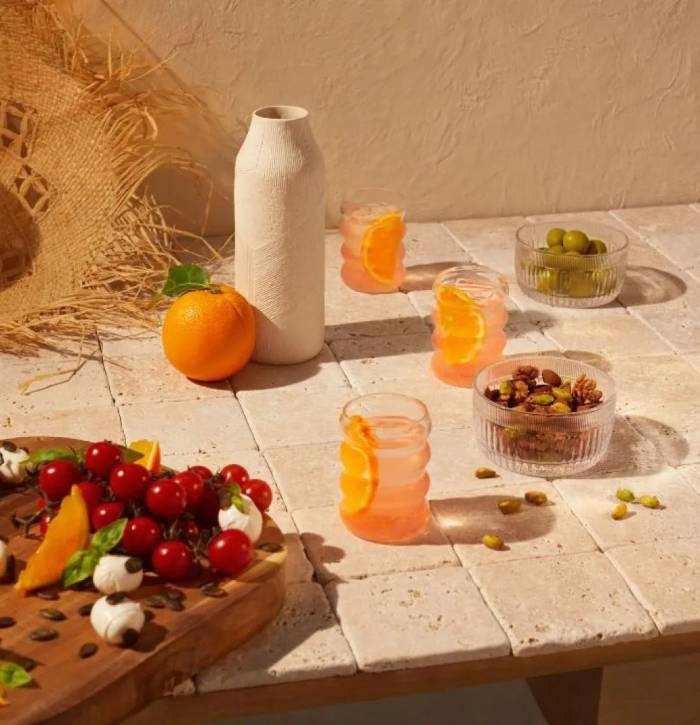 Cointreau presenta en Barcelona su propuesta de aperitivo francés con cócteles inspirados en la Riviera