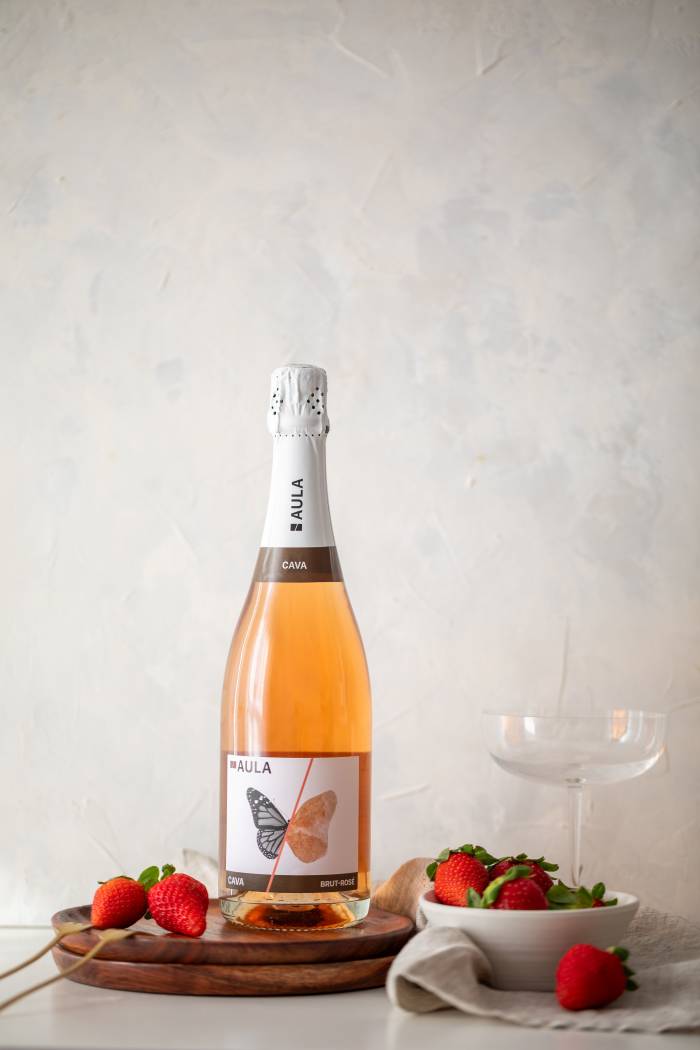 El cava AULA Brut Rosé de Coviñas logra la Medalla de Oro en la Feria Requenense del Vino
