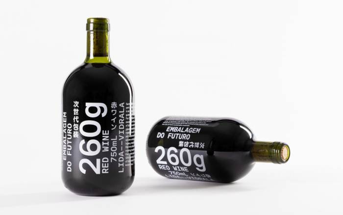 Vidrala presenta en Osaka la botella de vidrio más ligera del mundo fabricada con un 80 por ciento de material reciclado