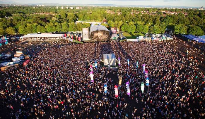 Oasis reunion tour drives major spike in drinks sales for Cardiff and Manchester venues