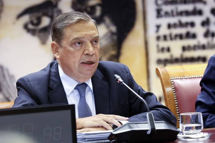 El Gobierno anuncia apoyo a agricultores y ganaderos afectados por los incendios más graves de la última década