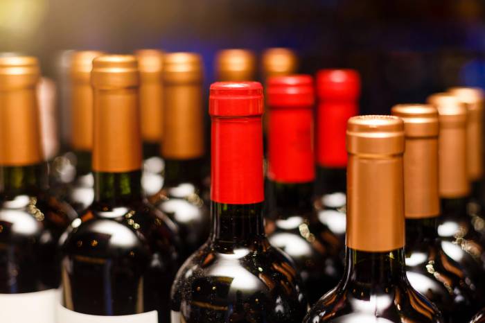 United States imposes 15 percent tariff on all European wine imports starting in August