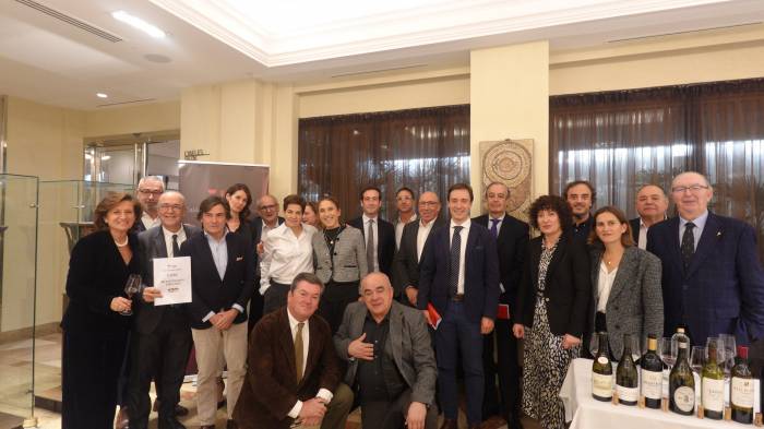 La Unión Española de Catadores celebra 40 años reuniendo a diez referentes de Rioja en Madrid