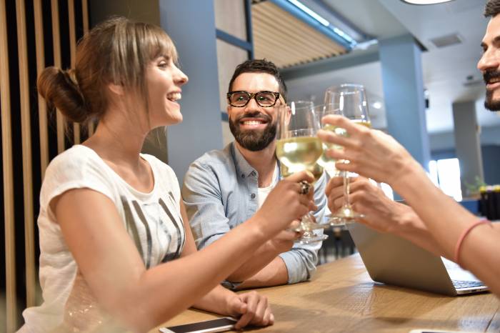 El sector del vino en España mide por primera vez la felicidad de sus profesionales con una encuesta nacional