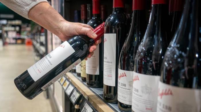 Australian Wine Production Jumps 9% in 2025 as Stockpiles Grow Amid Weak Demand