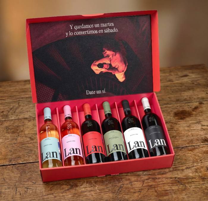 LAN lanza un pack de seis vinos para celebrar la Navidad sin complicaciones