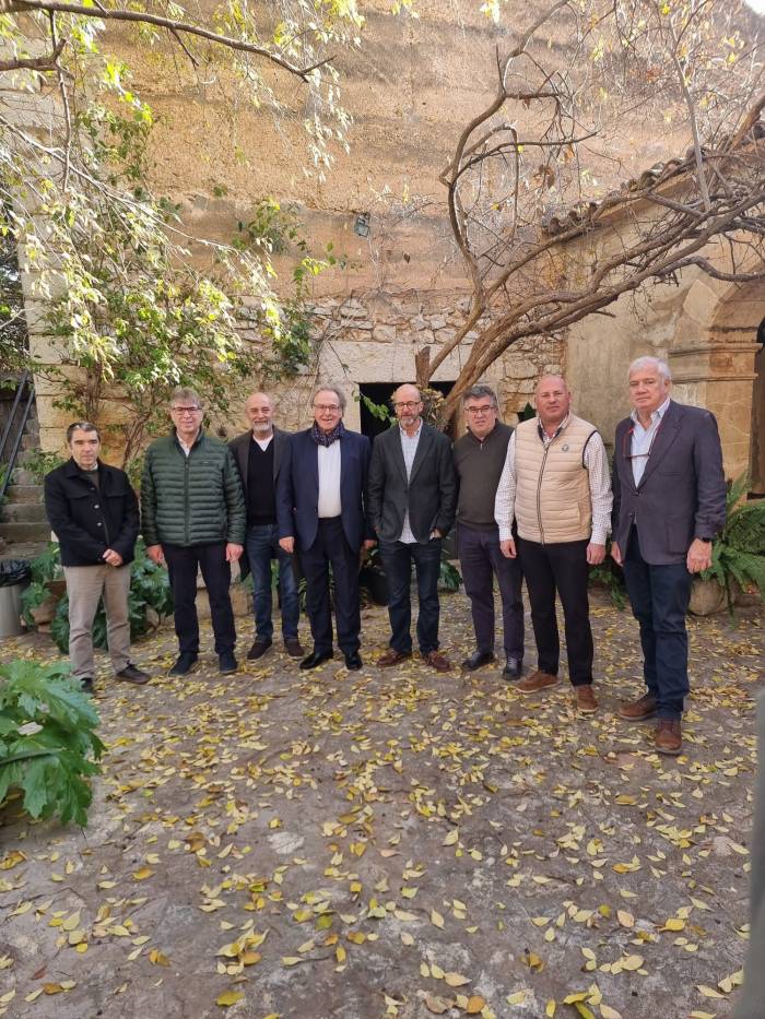 El reconocimiento Manto negro d’Argent de Binissalem premia a Can March y Julio Martínez-Almoyna en su undécima edición