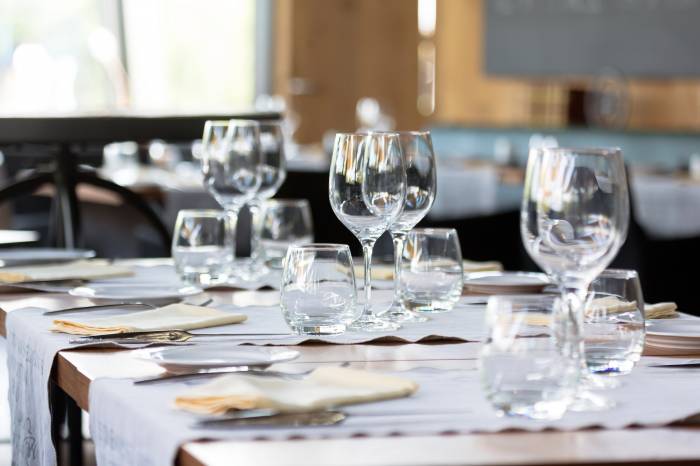 El 44% de los españoles saldrá a comer fuera entre tres y cinco veces en Navidad