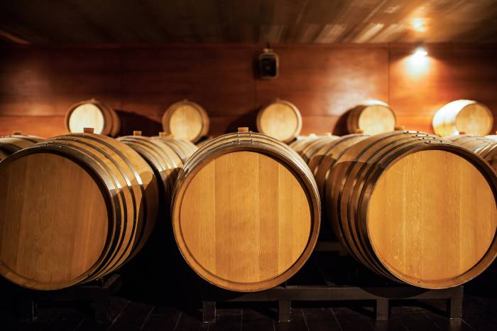 U.S. Wineries Slash New Oak Barrel Orders by 28% Amid Smallest California Grape Crop in Nearly 20 Years