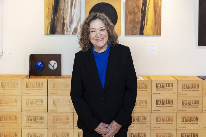 La bodega Jean Leon acoge una retrospectiva de Assumpció Mateu con 14 obras y entrada gratuita con reserva