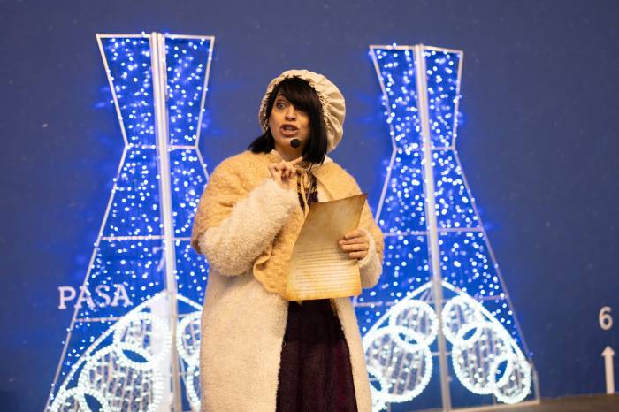 La primera edición de ArgiUrdin reúne a cuatro municipios navarros con música, artesanía y patrimonio pese al mal tiempo