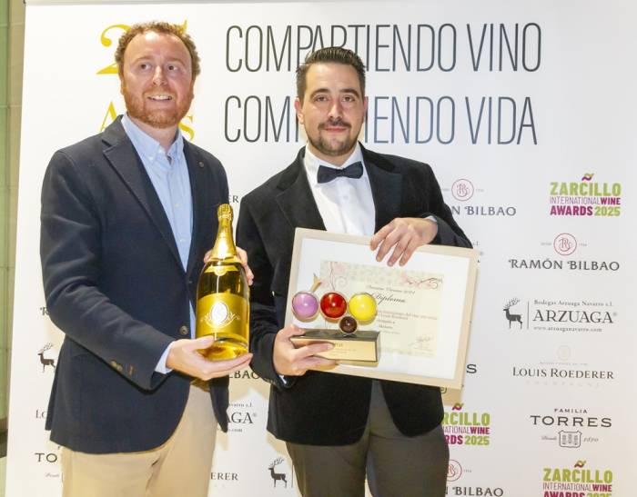 Restaurante Akelarre recibe el Premio Verema - Louis Roederer 2024 al mejor tratamiento del vino