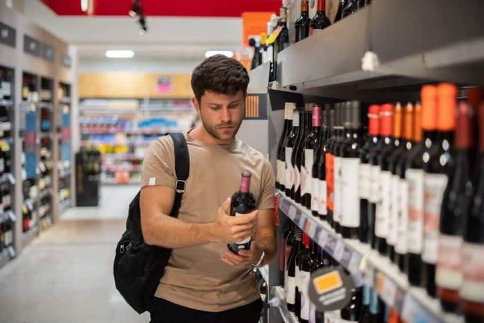 El sector del gran consumo inicia 2025 con crecimiento en volumen y valor