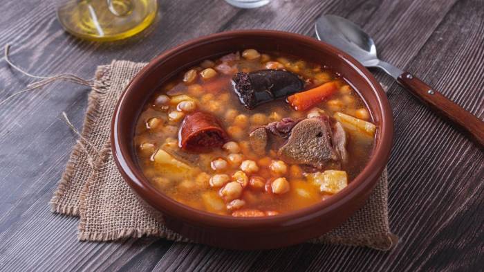 La Cofradía del Cocido Extremeño impulsa la gastronomía regional