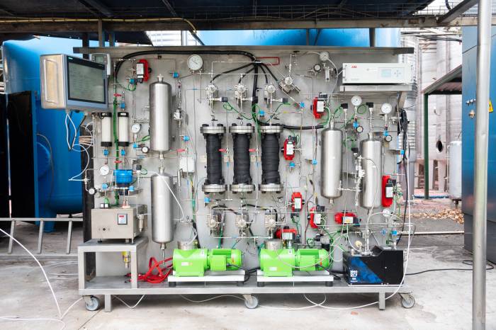 Familia Torres avanza en la captura y reutilización de CO₂ en la producción de vino