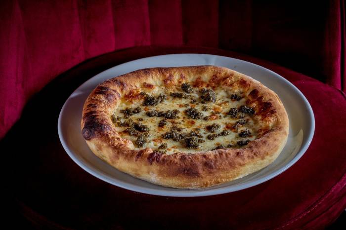 Restaurante Arrogante celebra el Día Mundial de la Pizza con un menú especial
