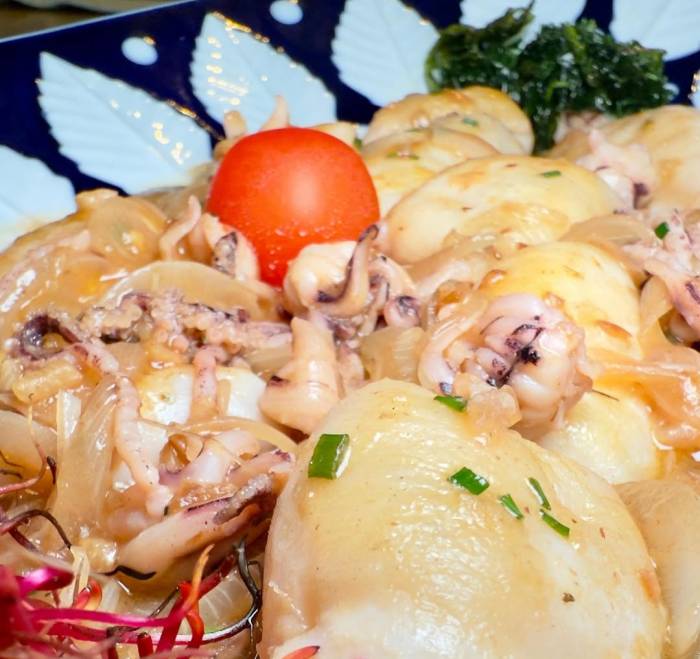 El chipirón encebollado al albariño triunfa en Madrid gracias a Montes de Galicia