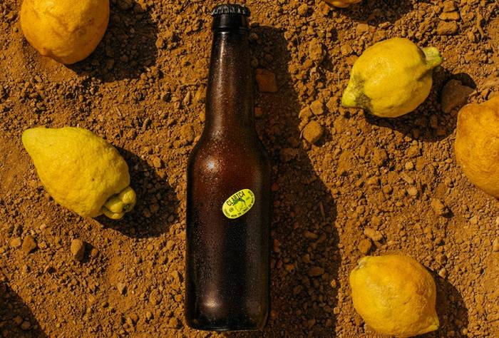 Clarica, la cerveza murciana que combate el desperdicio alimentario con limones descartados