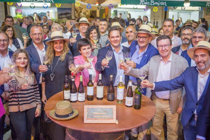 La Feira do Viño de O Rosal celebra su edición número 33 con nuevos cofrades y actividades para todos los públicos
