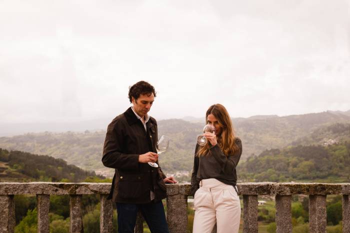 La familia Pariente lanza dos nuevos vinos para el verano con raíces en Valladolid y Ribeiro