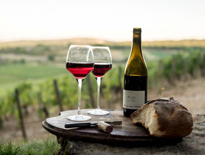 Burgundy winemakers collaborate with Essex vineyards as English still wines gain international recognition