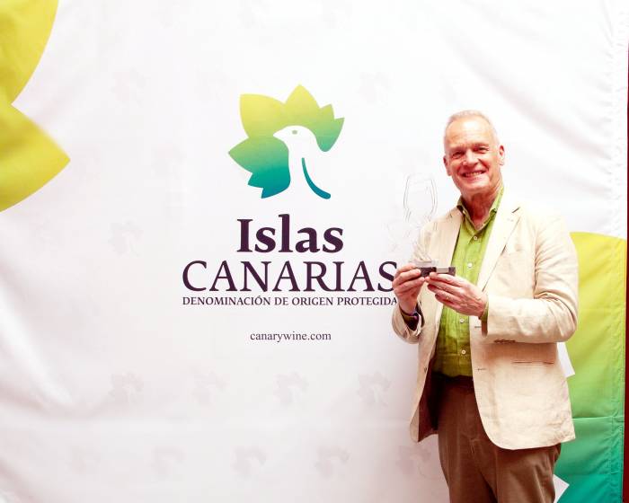 Tim Atkin named new Canary Wine Ambassador at Tenerife ceremony
