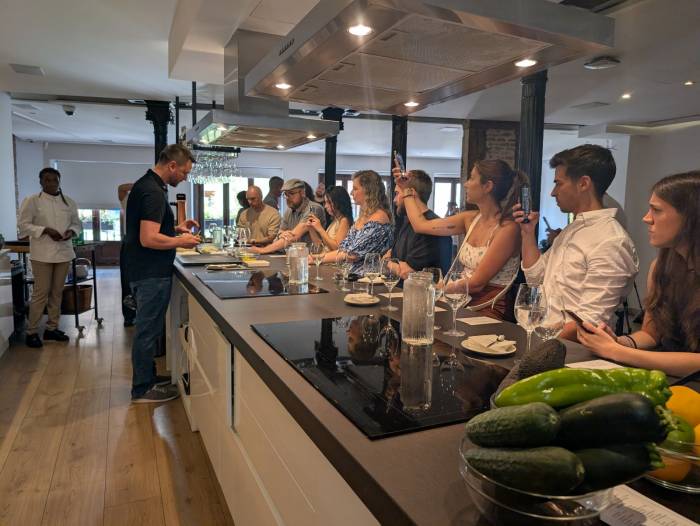 Gemini Live de Google integra la cámara del móvil para ofrecer asistencia personalizada en tiempo real