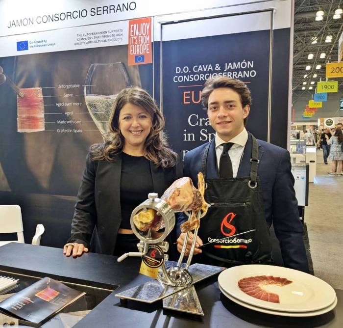 El jamón serrano y el cava refuerzan su presencia en Estados Unidos con una campaña conjunta