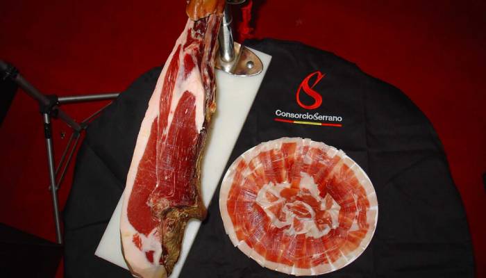Las exportaciones de jamón curado español crecen un 6,7% en volumen y un 12,6% en valor en 2025