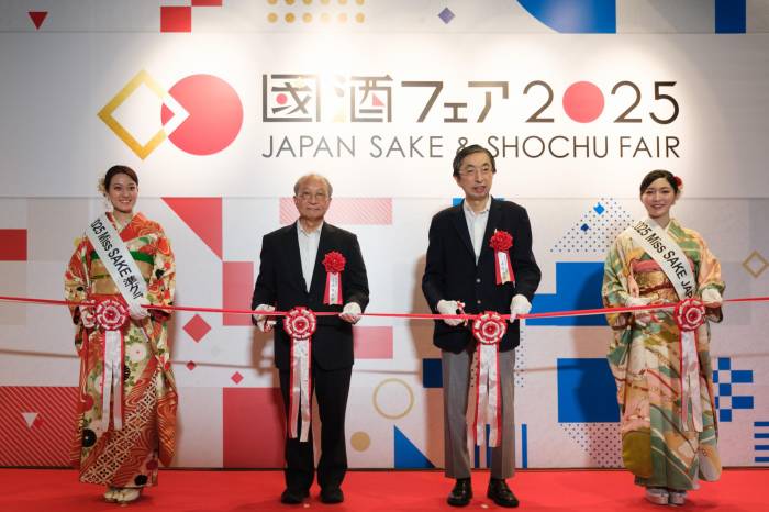 Kokushu Fair in Osaka highlights global rise of Japanese sake, shochu, and awamori amid industry challenges