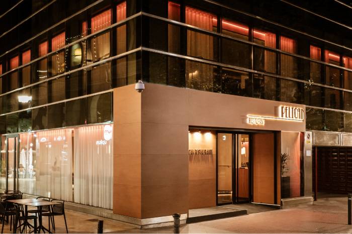 Pelican abre en el centro de Alicante con cocina japonesa y coctelería de autor